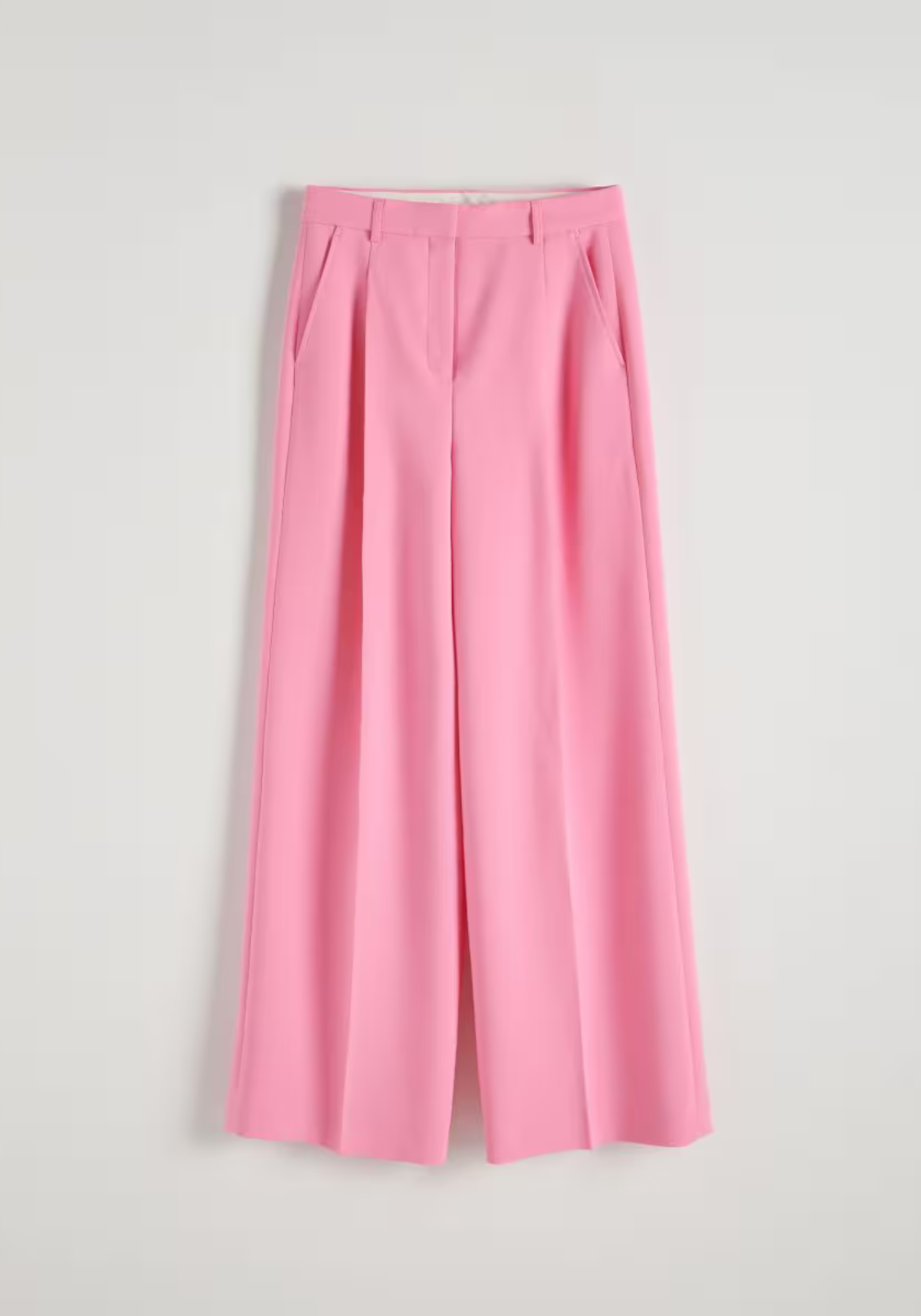 Pantalon à plis marqués