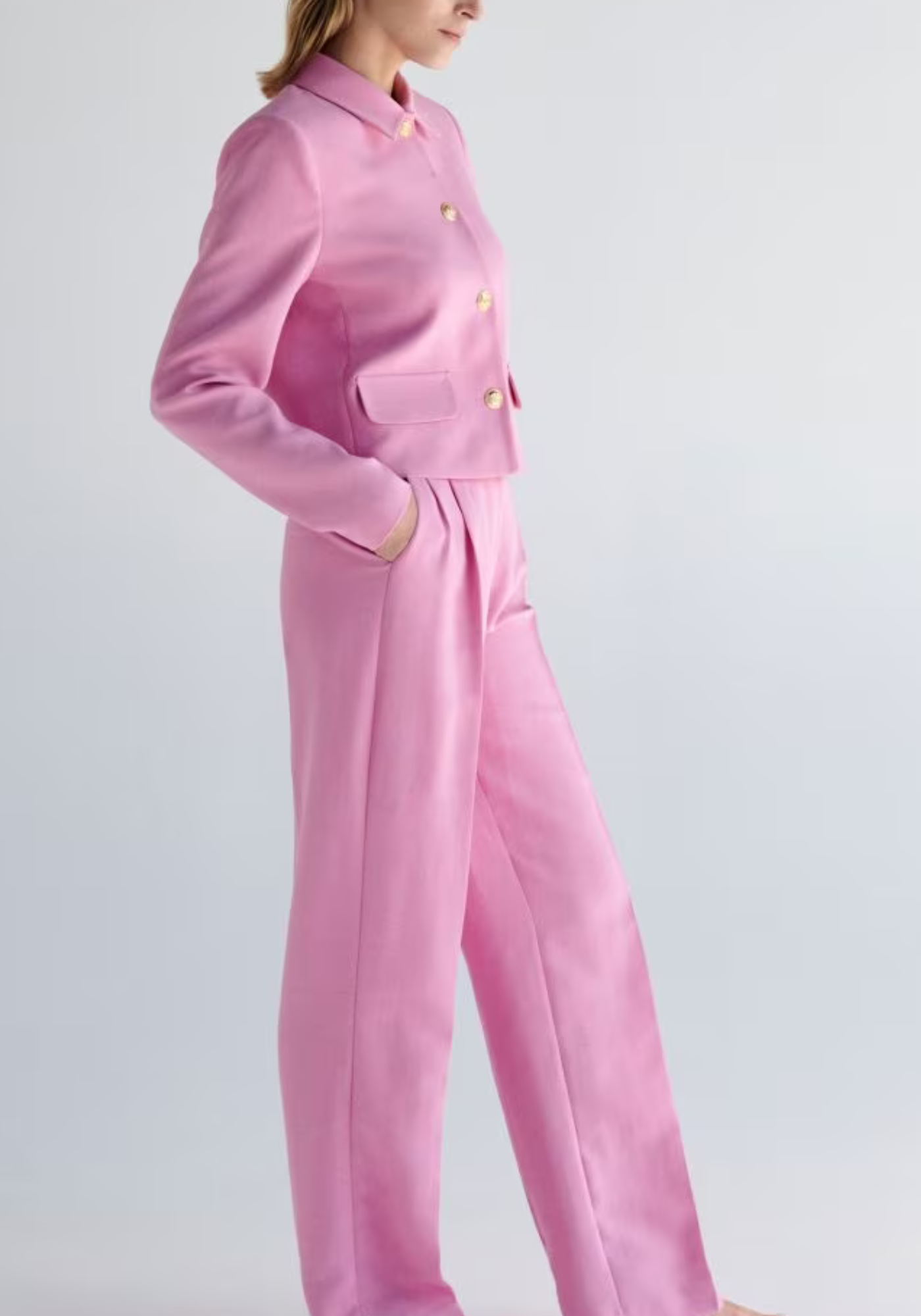 Pantalon à plis marqués